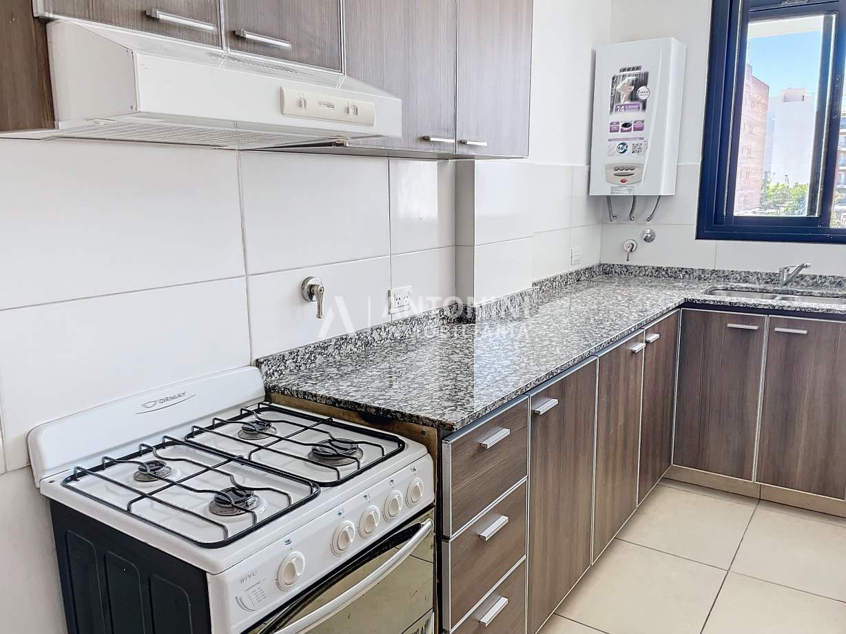 Apto Credito Depto en Venta de 2 dormitorios PB con Patio B Cofico