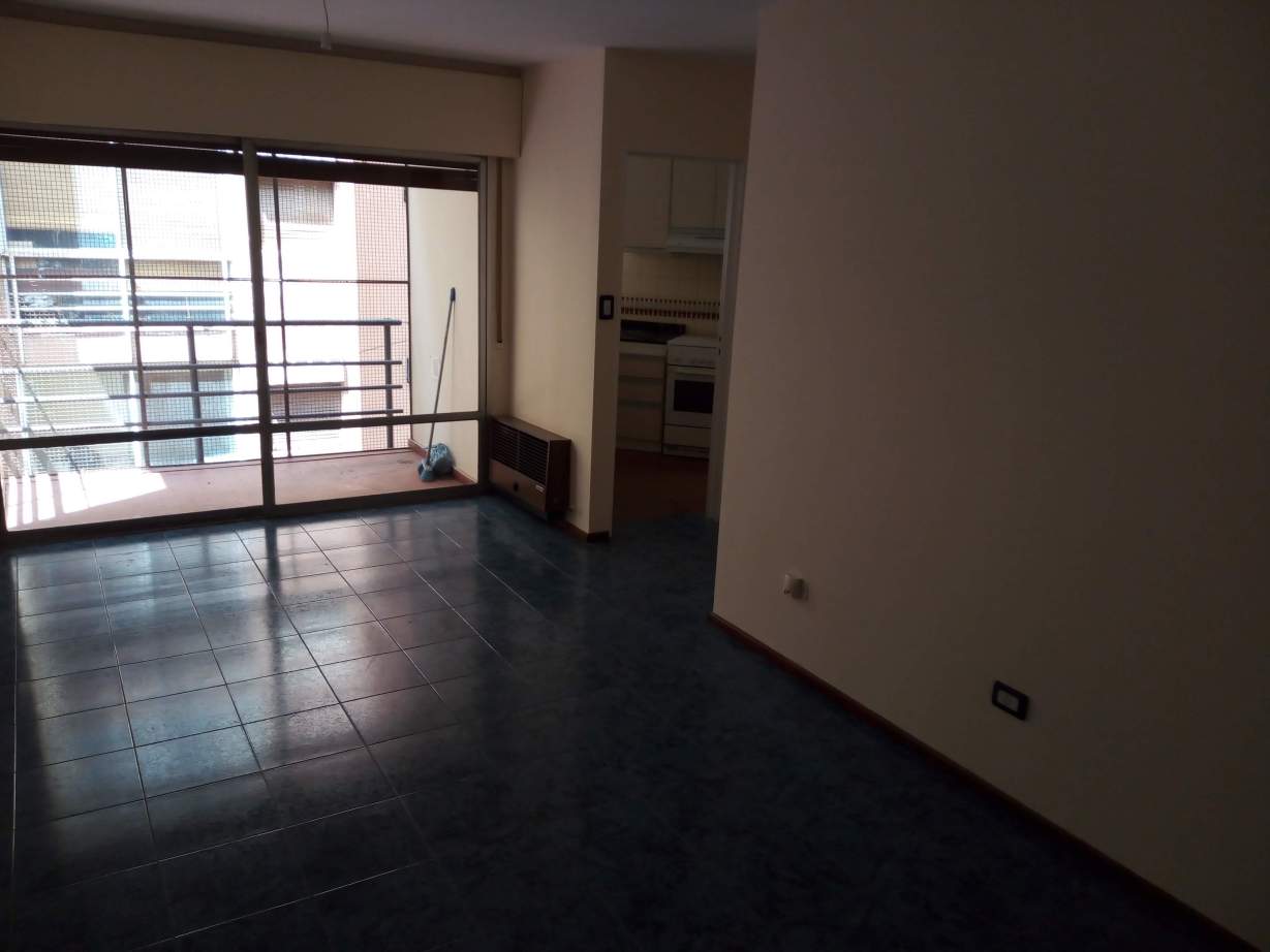 Venta Departamento Torre Santo Domingo 2 Dormitorios y Medio