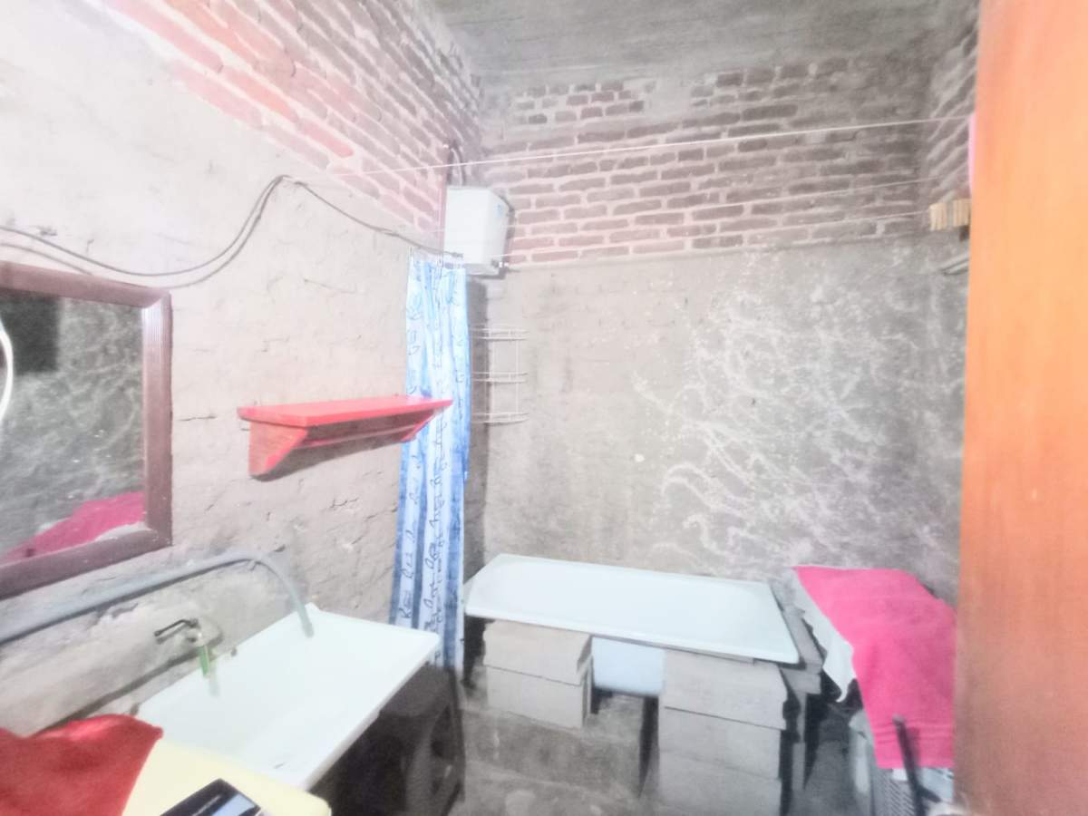 OPORTUNIDAD ! SE VENDE CASA DE UN DORMITORIO A TERMINAR, BANDA NORTE, BARRIO LAS DELICIAS TERRENO 360 M2