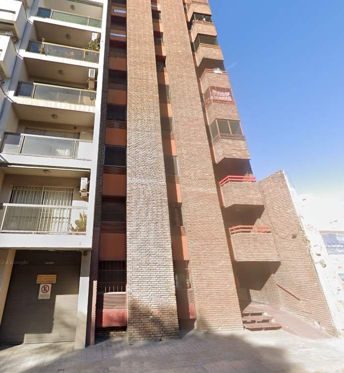 VENDEMOS DEPARTAMENTO EN INMEJORABLE ZONA A METROS DE PLAZA COLON