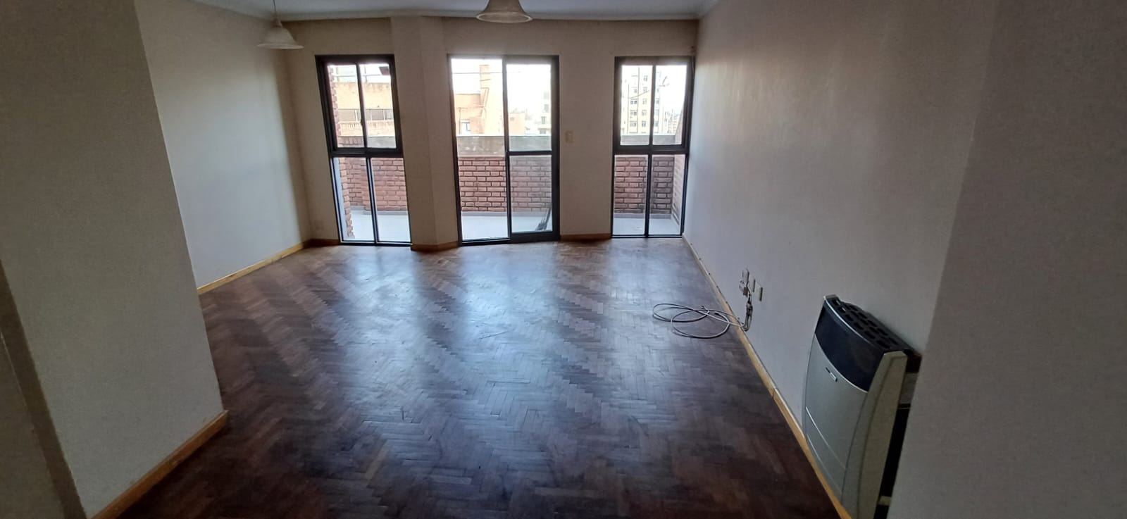 OBISPO SALGUERO 600 DEPARTAMENTO EN PISO ALTO CONTRAFRENTE 1 DORMITORIO CON BALCON TERRAZA