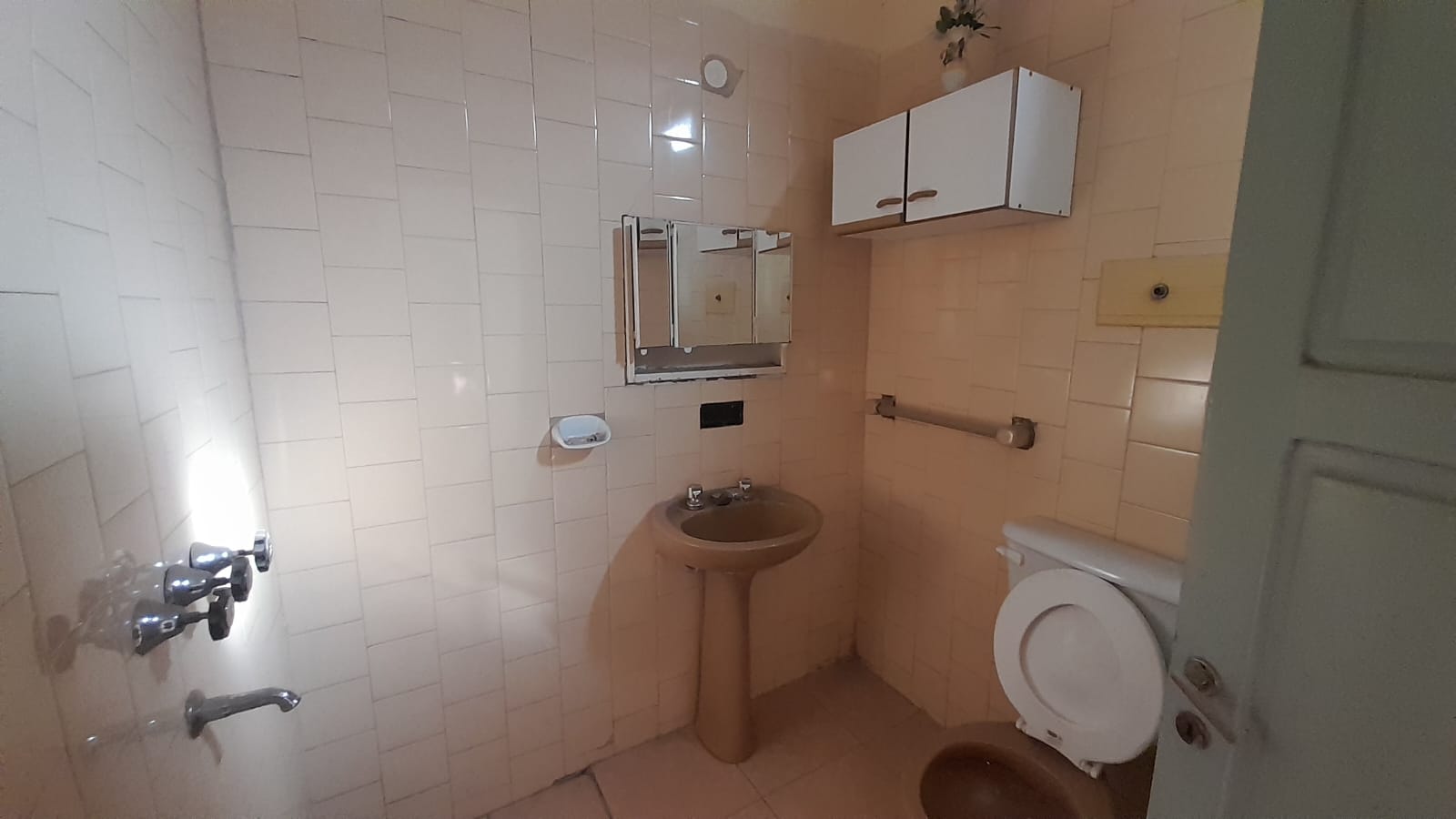 SE VENDE CASA EN B VILLA LIBERTADOR