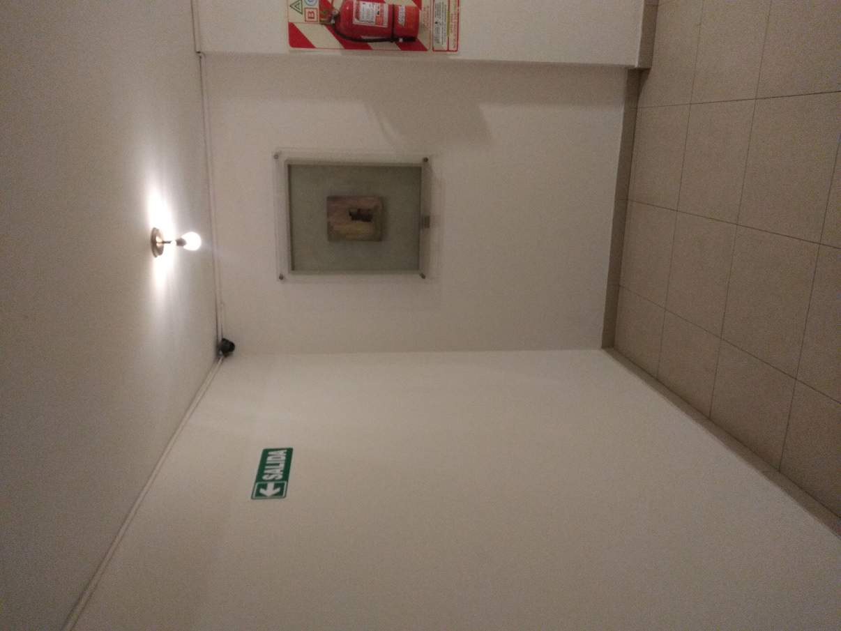 Excelente Semipiso con Terraza a mts de Nva Cba !!!!