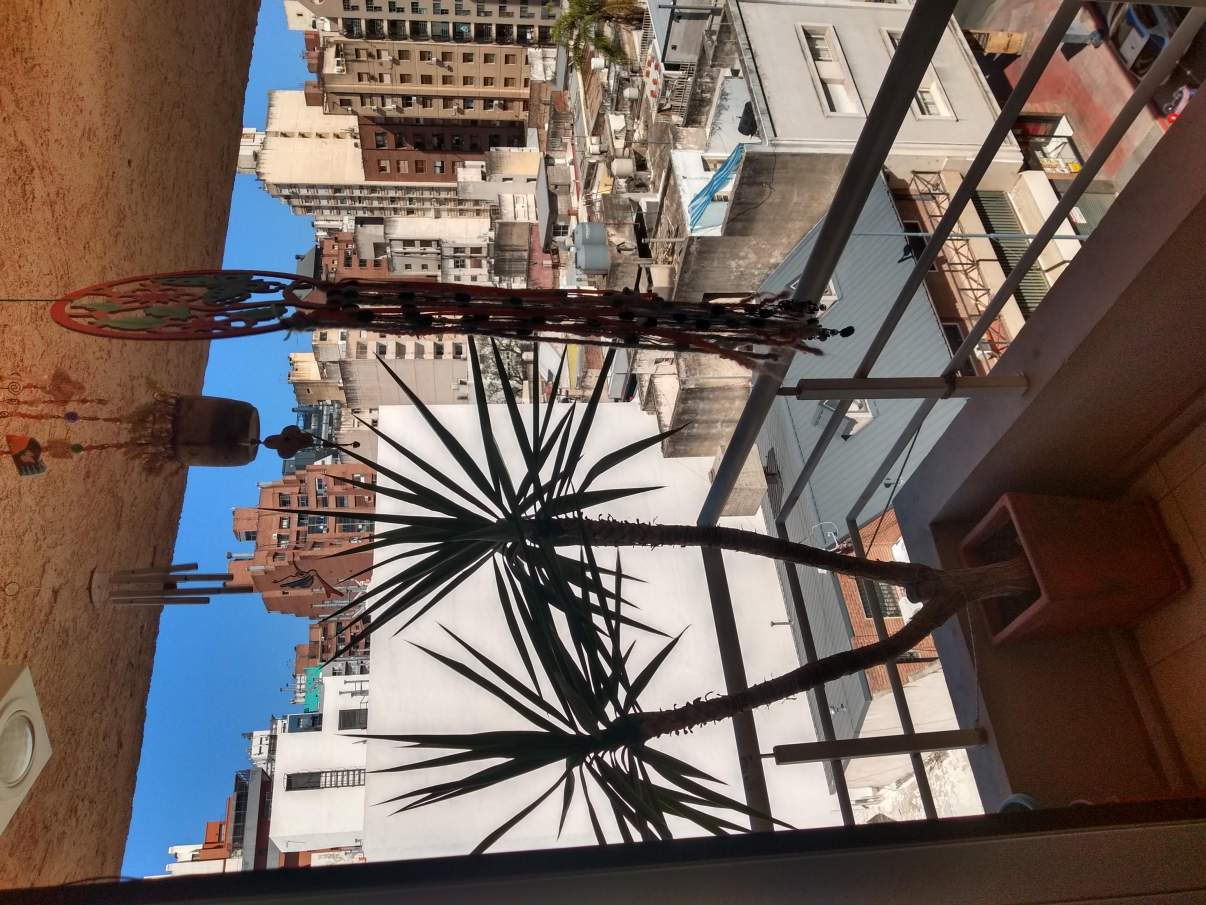 Excelente Semipiso con Terraza a mts de Nva Cba !!!!