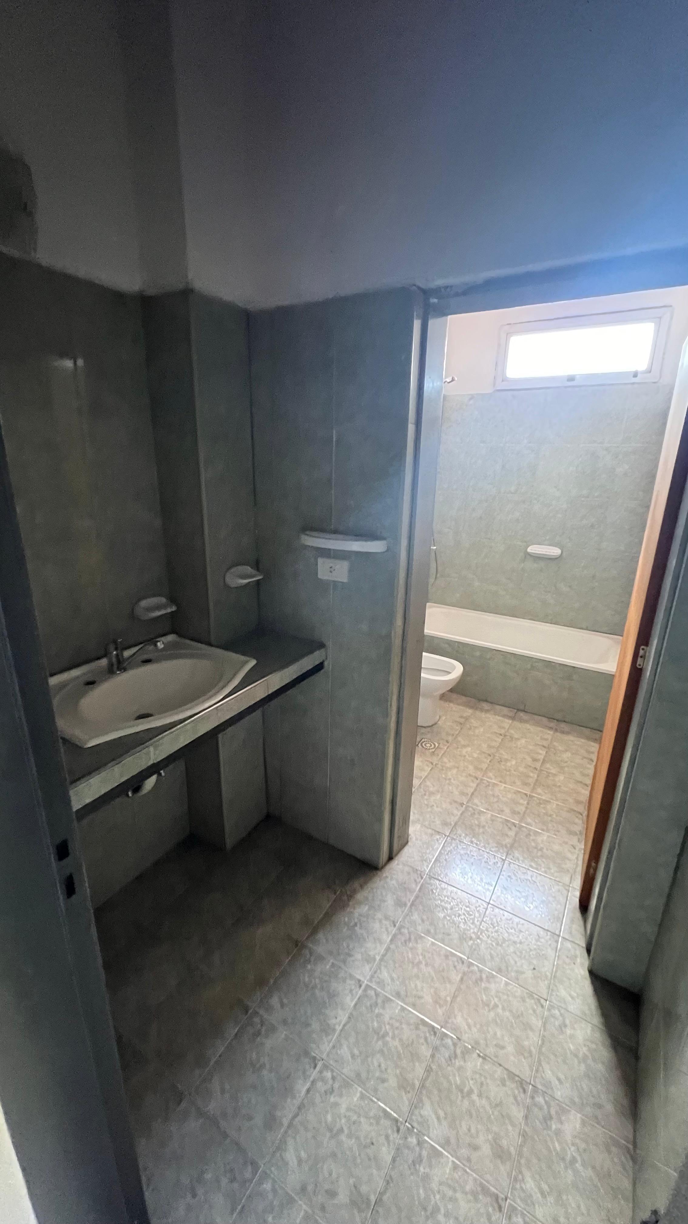 CASA  DPTO  EN VENTA B JARDIN