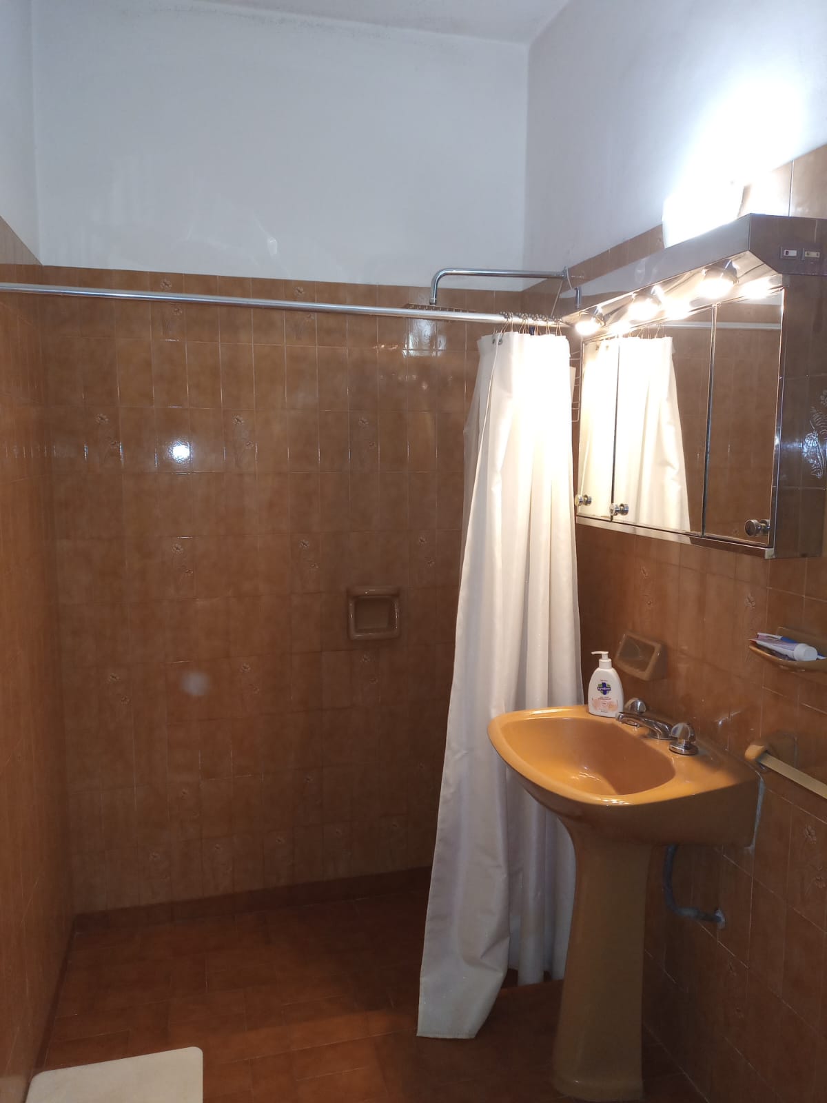 APTA CRÉDITO - CASA DE 5 DORM. EN VENTA EN B ALTO ALBERDI