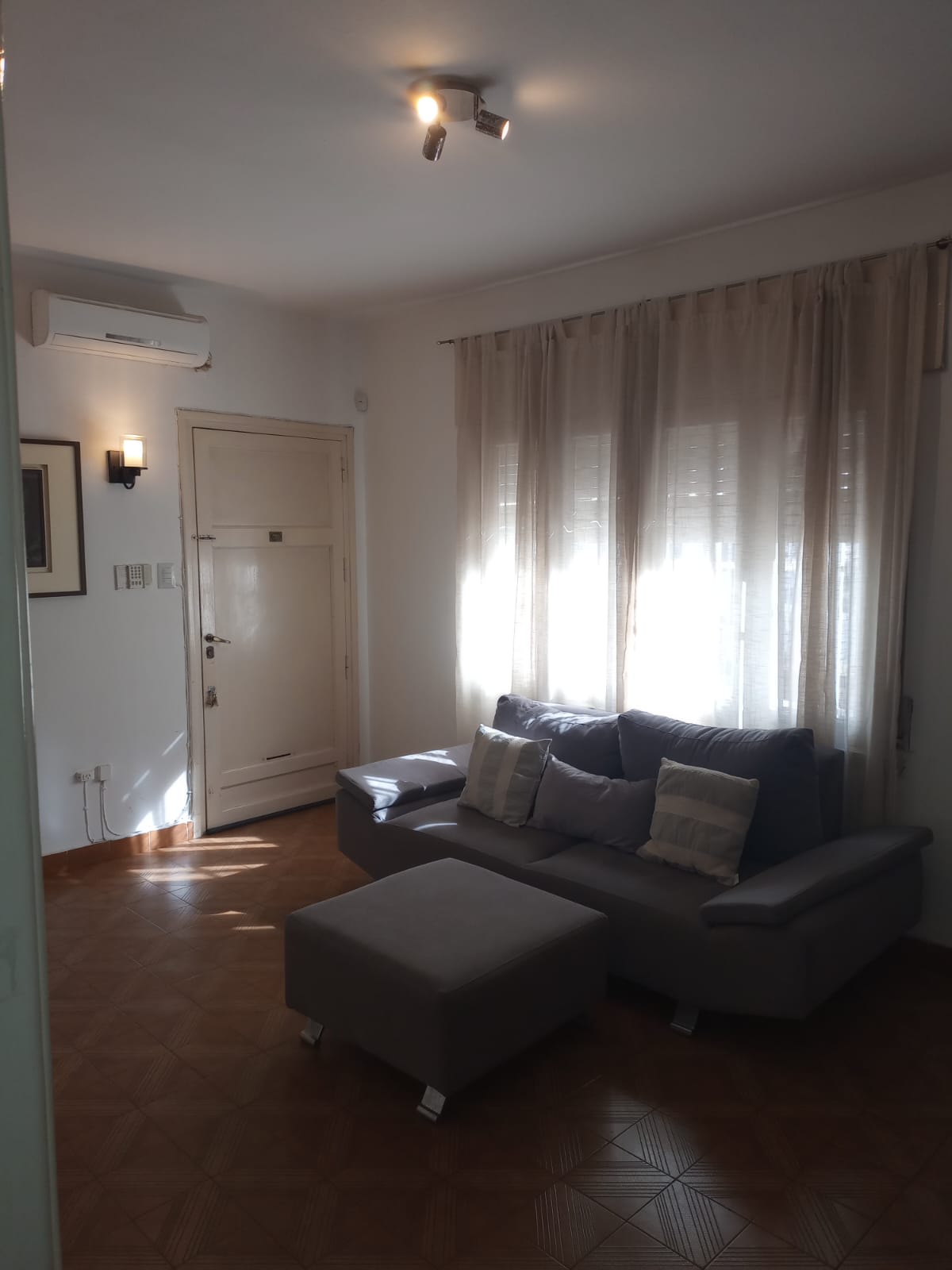 APTA CRÉDITO - CASA DE 5 DORM. EN VENTA EN B ALTO ALBERDI