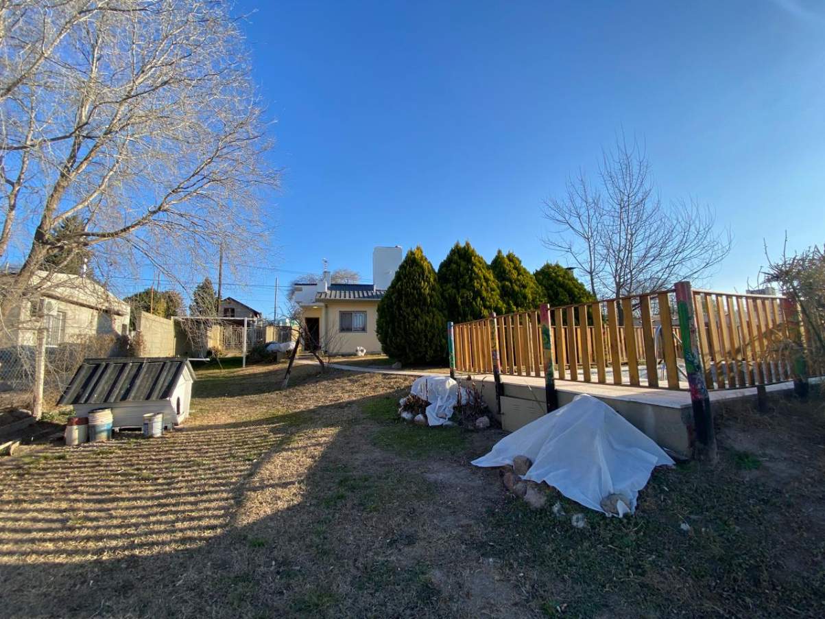 VENTA CASA 3 DORMITORIOS EN VILLA SANTA CRUZ DEL LAGO