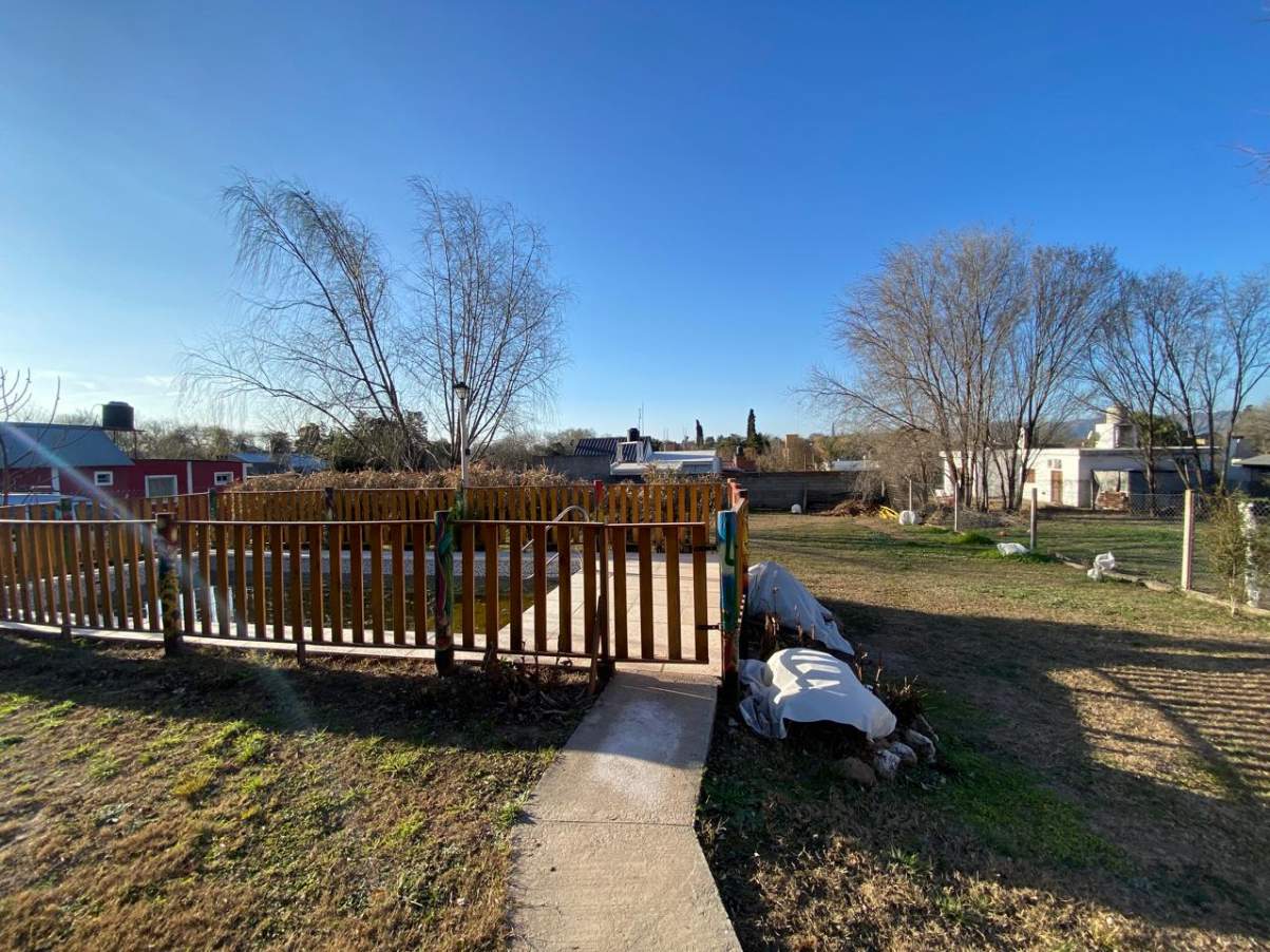 VENTA CASA 3 DORMITORIOS EN VILLA SANTA CRUZ DEL LAGO