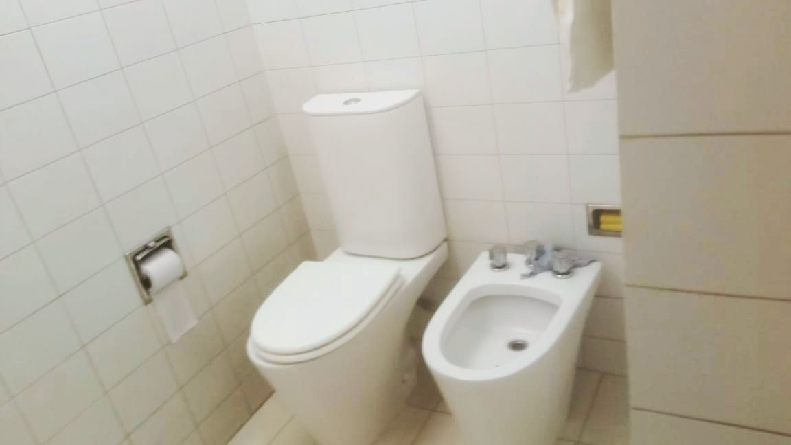 Zona norte - Casa en venta de 5 Dorm 3 baños cochera para 2 autos