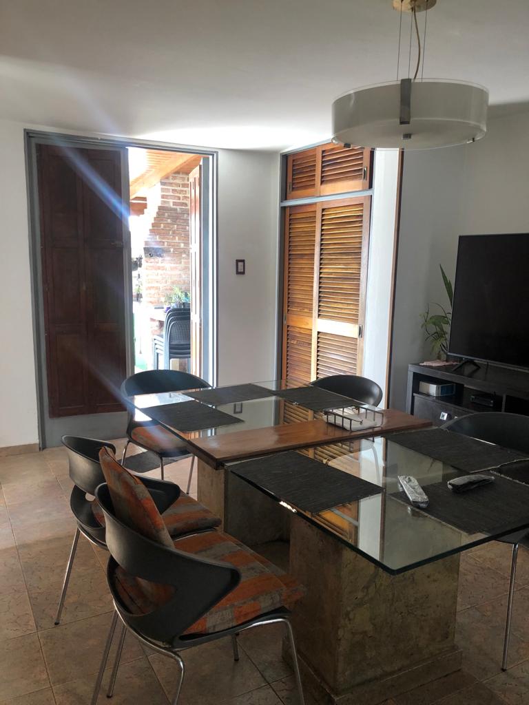 Zona norte - Casa en venta de 5 Dorm 3 baños cochera para 2 autos