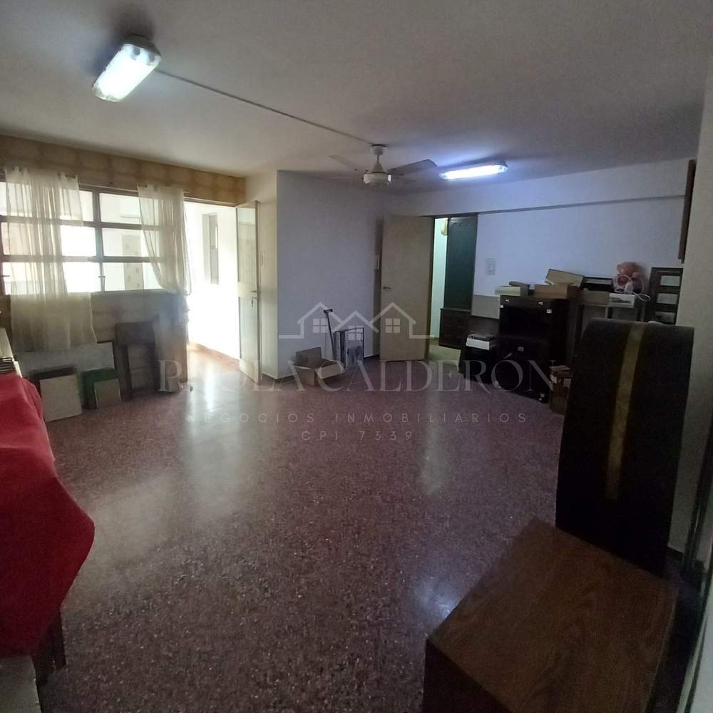 Venta Departamento Semi Piso de Tres Dormitorios