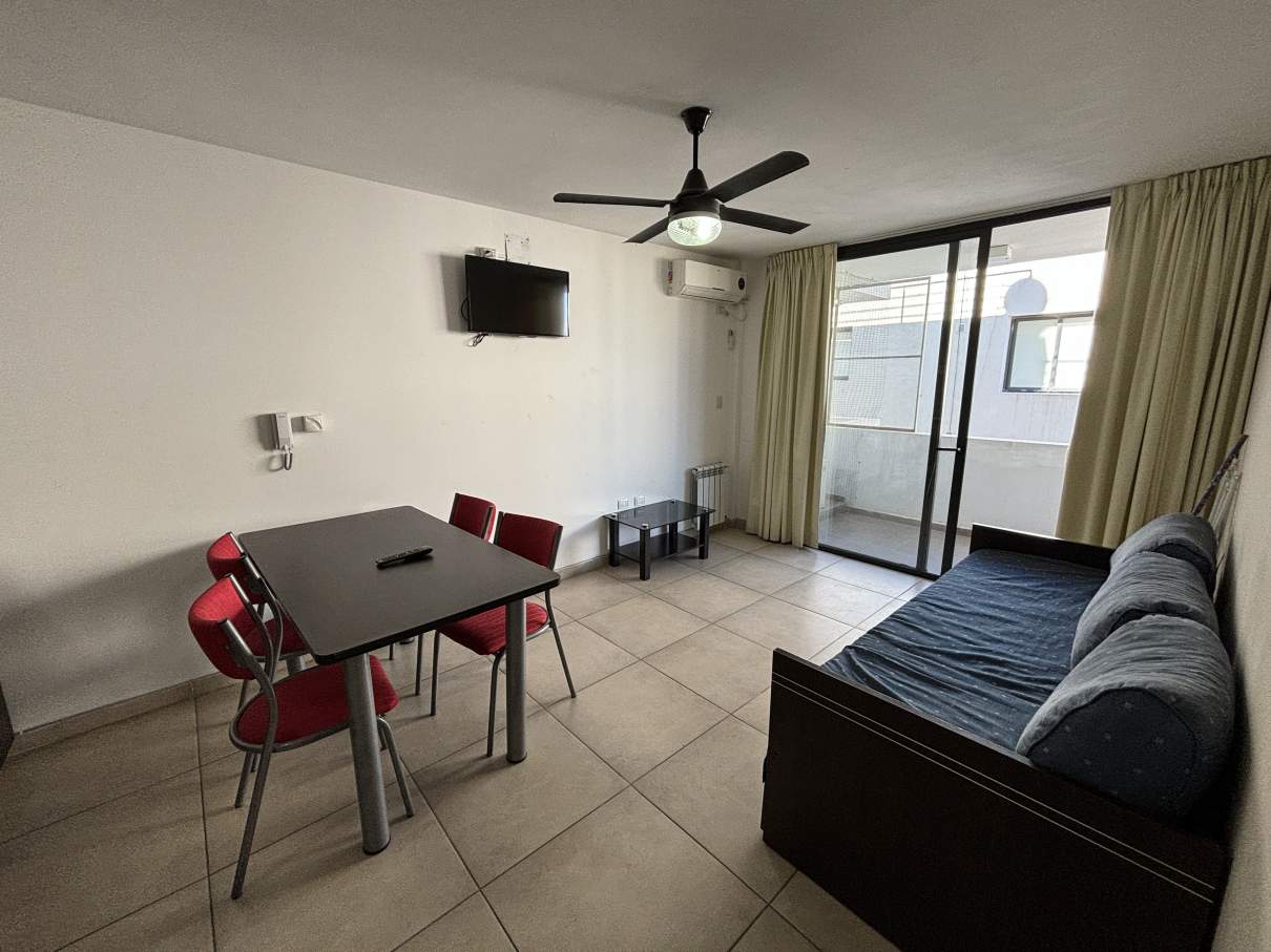 Departamento 1 dormitorio con cochera centrico carlos paz