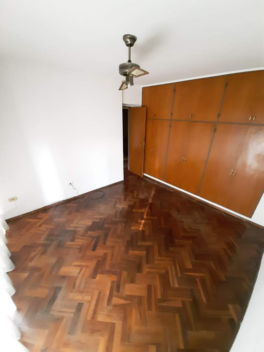 DEPARTAMENTO MUY AMPLIO CON COCHERA PROPIA EN TORRES ALAS