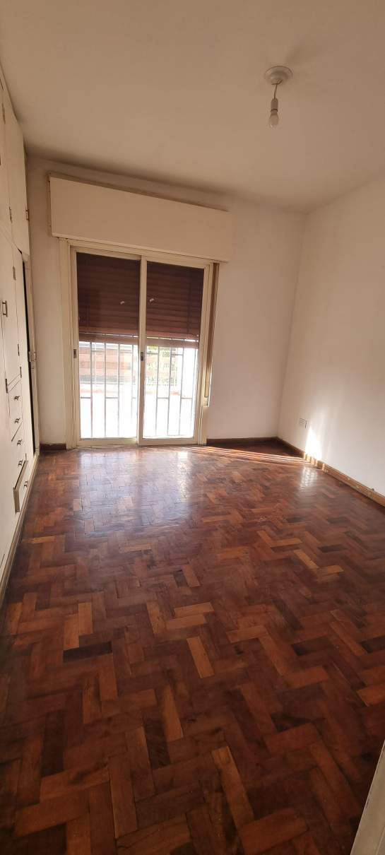 SR Vende inmueble de categoría, en Maipu