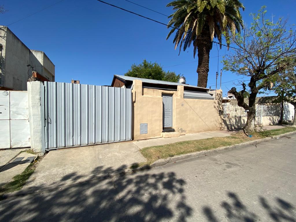 GALPON EN VENTA ZONA RUTA 20 MAS CASA