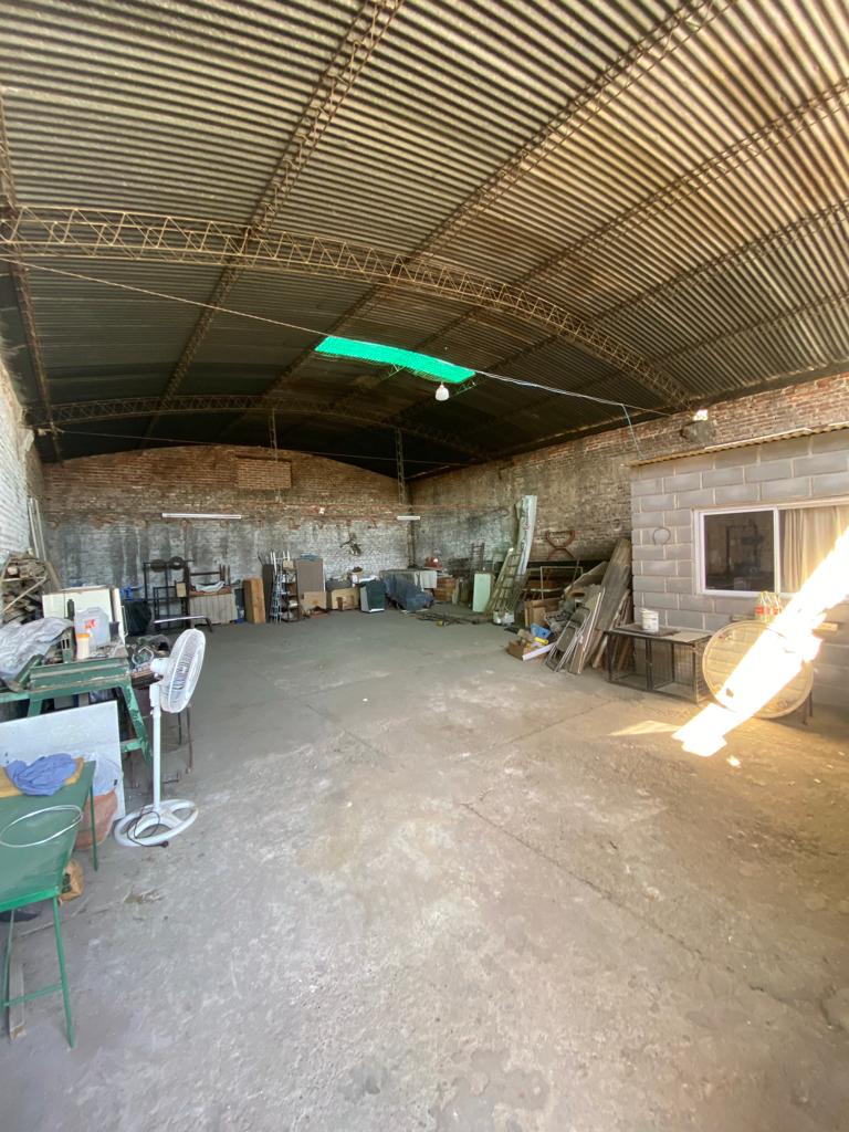 GALPON EN VENTA ZONA RUTA 20 MAS CASA
