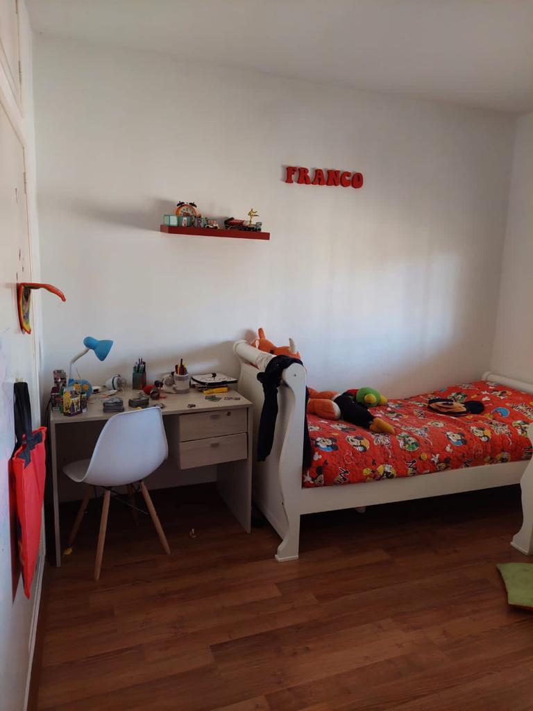 CASA CERCA DEL LAGO EN VILLA CARLOS PAZ CON PILETA Y MONOAMBIENTE