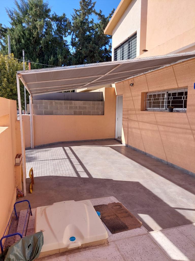 CASA CERCA DEL LAGO EN VILLA CARLOS PAZ CON PILETA Y MONOAMBIENTE