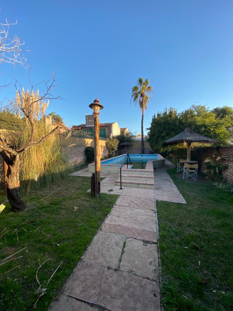 CASA EN VENTA CARLOS PAZ A POCAS CUADRAS DELCENTRO