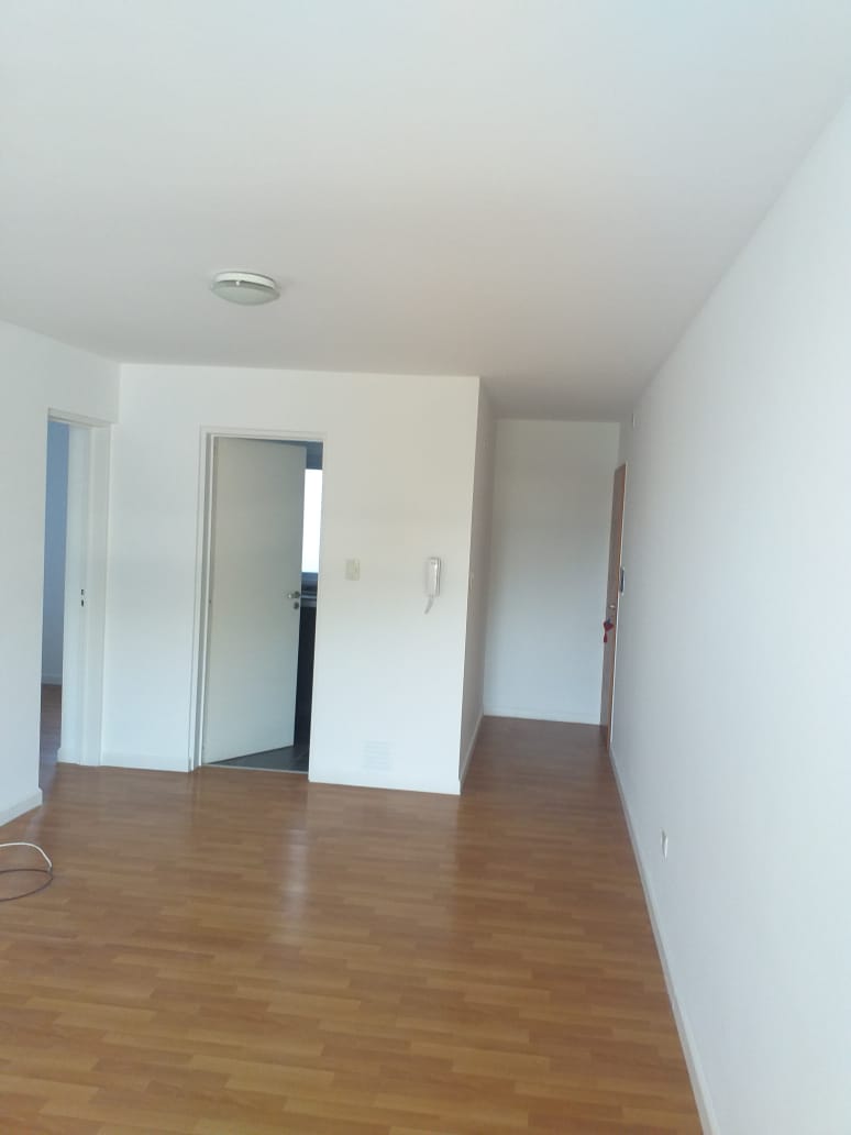 Departamento en alquiler de 1 dormitorio y medio s- Pueyrredon 530