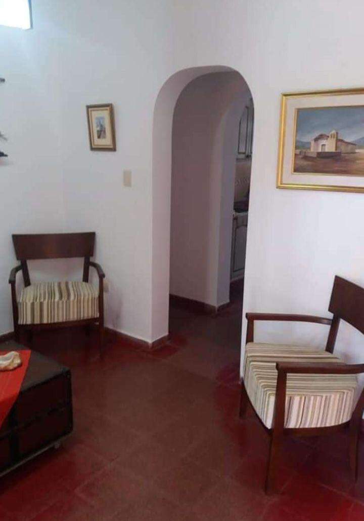 APPTO VENDO CASA B LOS ROBLES