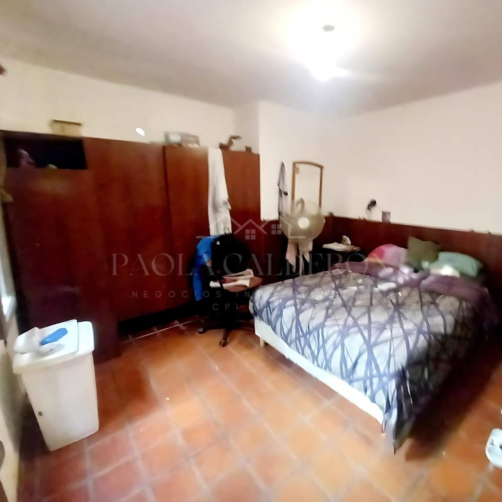Hermosa casa estilo colonial en venta en barrio Iponá- Apta Crédito