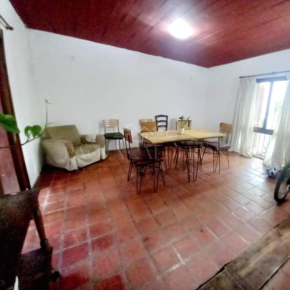 Hermosa casa estilo colonial en venta en barrio Iponá- Apta Crédito