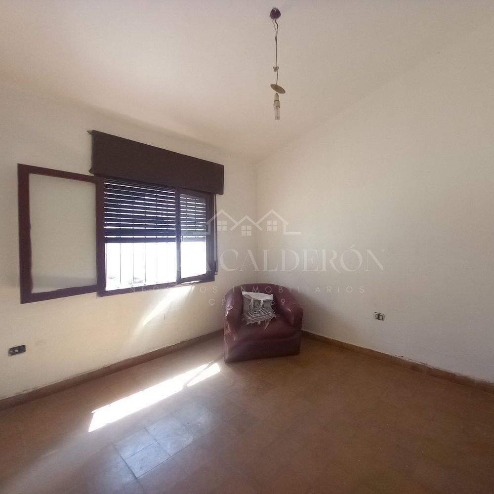 Venta Casa de Tres Dormitorios en Zona Sur