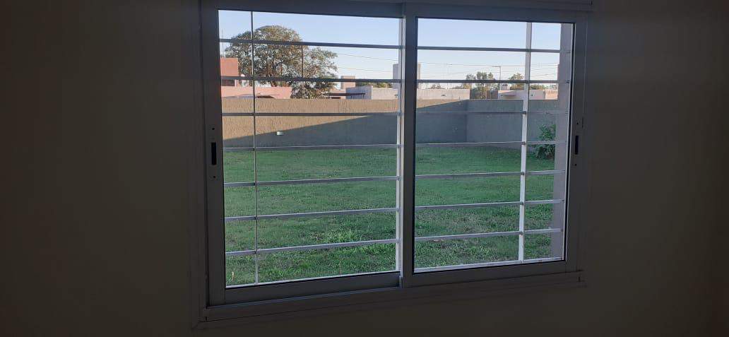 COLONIA TIROLESA TRES DORM UNA PLANTA MODERNA