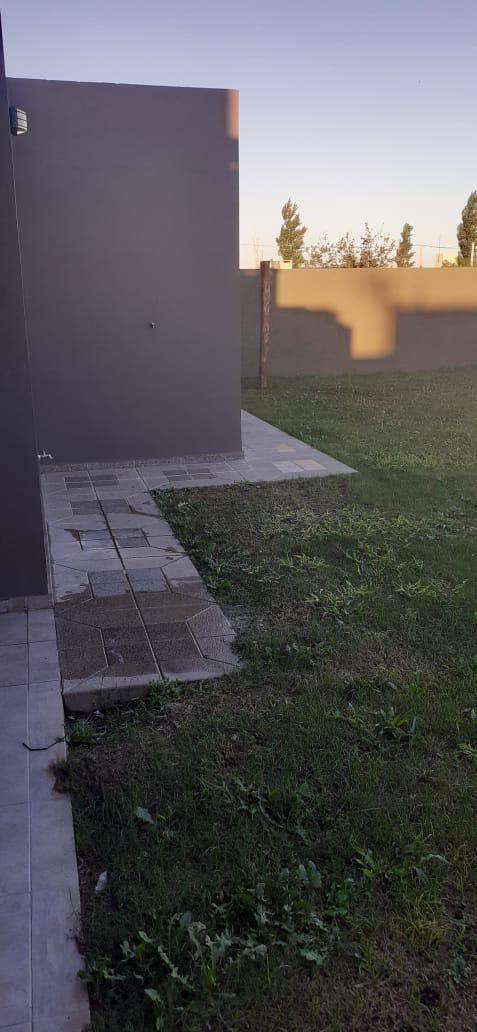 COLONIA TIROLESA TRES DORM UNA PLANTA MODERNA