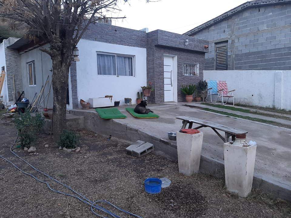 CASA EN VENTA EN BIALET MASSÉ.