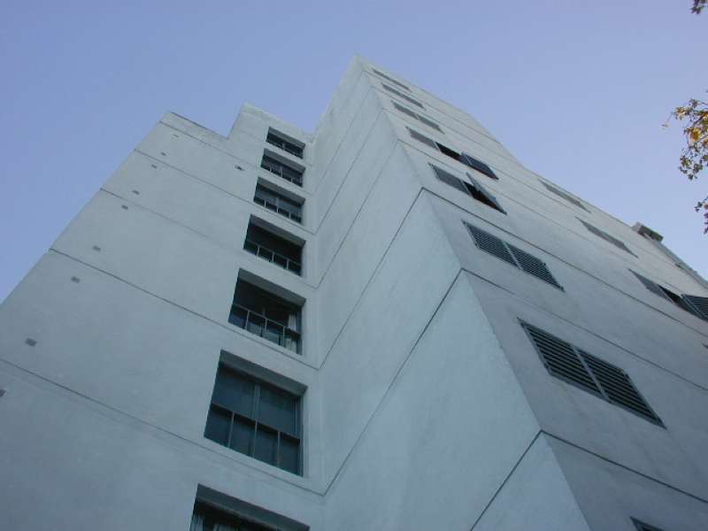 DEPARTAMENTO UBICADO EN CALLE AGUSTIN GARZON NRO. 1668 B° SAN VICENTE