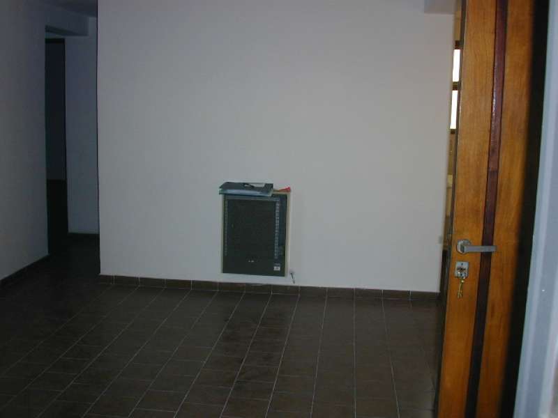 DEPARTAMENTO UBICADO EN CALLE AGUSTIN GARZON NRO. 1668 B° SAN VICENTE