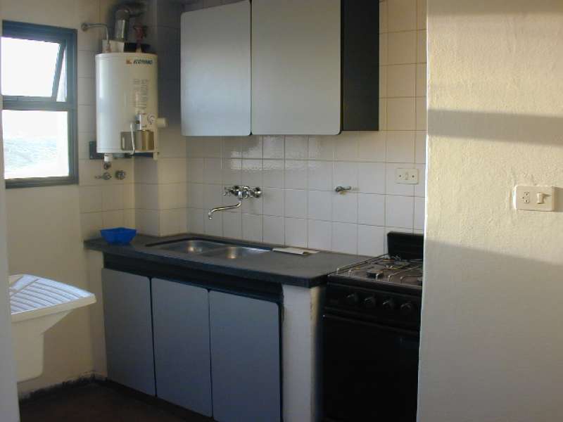 DEPARTAMENTO UBICADO EN CALLE AGUSTIN GARZON NRO. 1668 B° SAN VICENTE