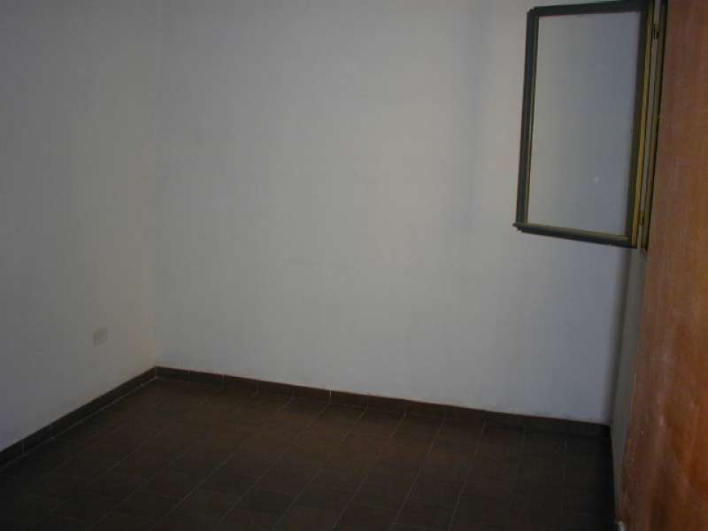 DEPARTAMENTO UBICADO EN CALLE AGUSTIN GARZON NRO. 1668 B° SAN VICENTE
