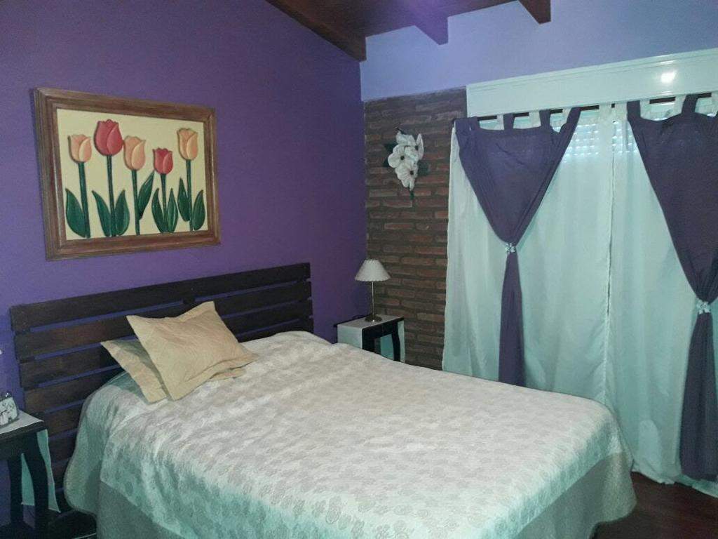 LA CUMBRE BARRIO GOLF CASA EN VENTA DE TRES DORM