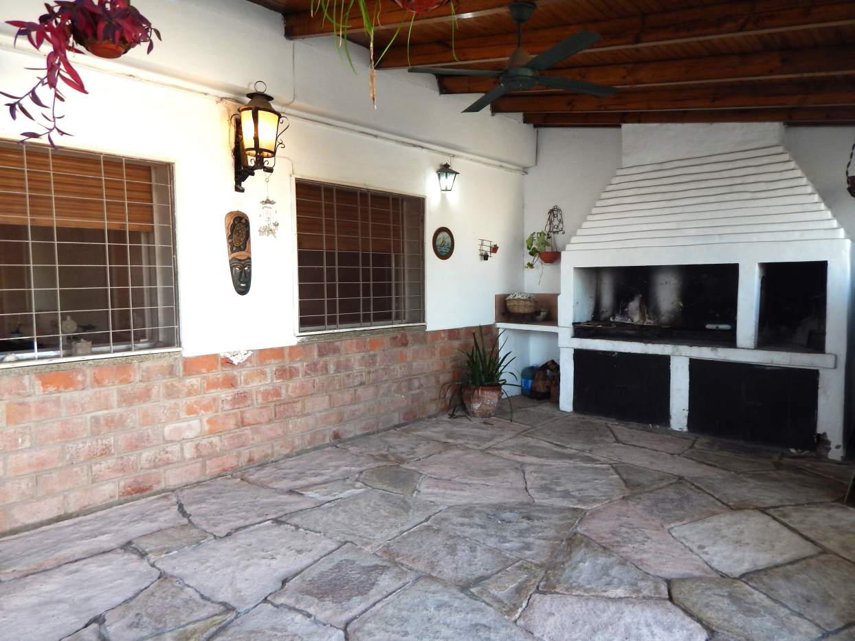 B° Parque San Vicente Casa Mas Departamento Independiente Venta