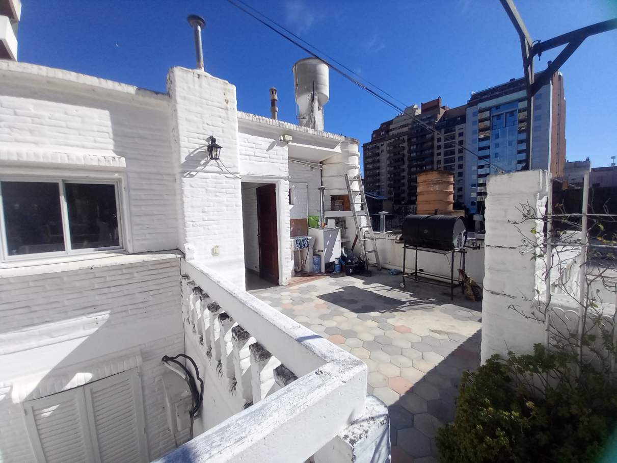 Venta  Depto 2 dorm sobre calle Simón Bolivar 400