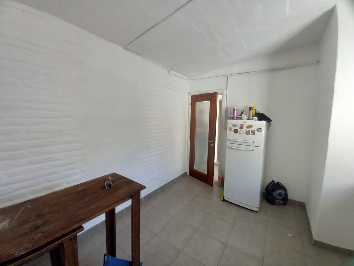Venta  Depto 2 dorm sobre calle Simón Bolivar 400