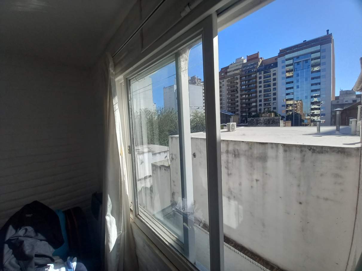 Venta  Depto 2 dorm sobre calle Simón Bolivar 400