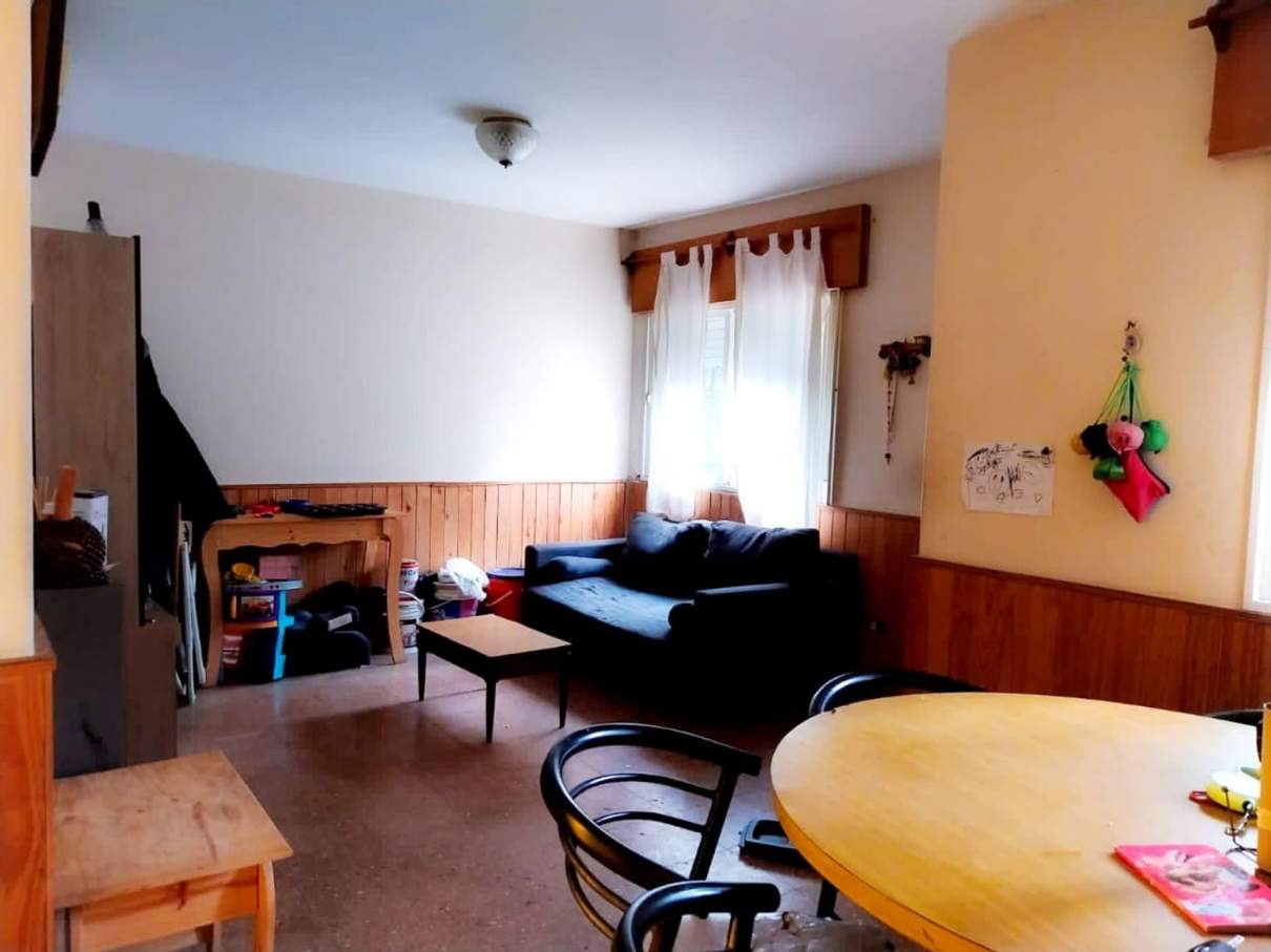 Venta Casa 2 dorm barrio Dean Funes