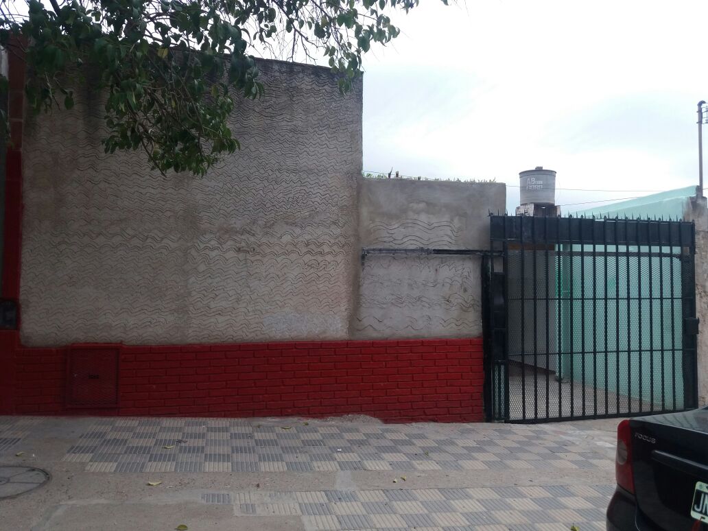 EXCELENTE OPORTUNIDAD A BAJO PRECIO