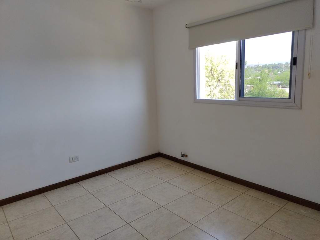 CASA EN CARLOS PAZ (DORADO 2) B PRIVADO