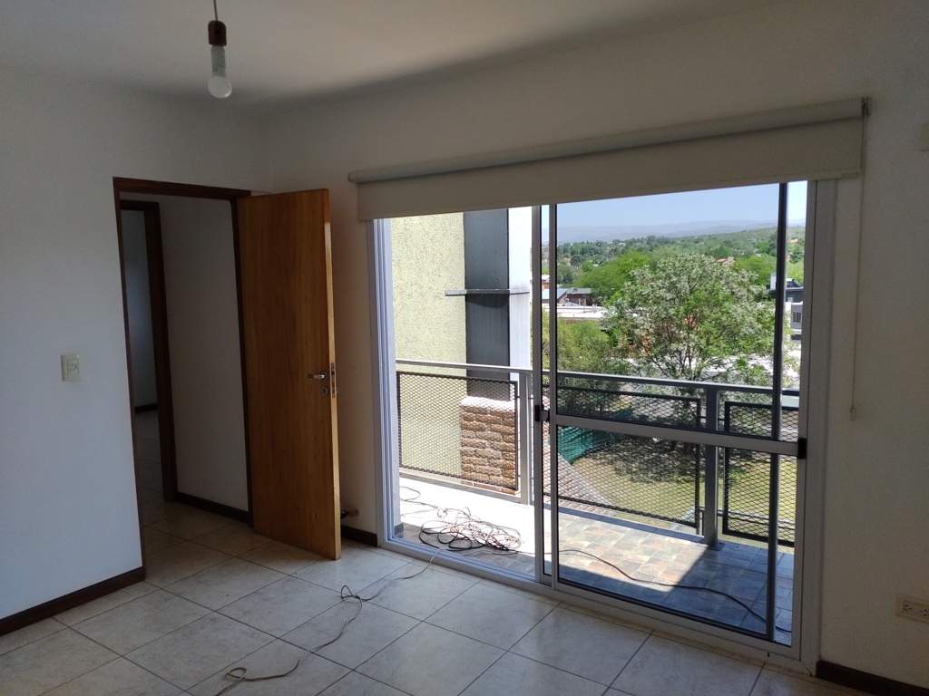 CASA EN CARLOS PAZ (DORADO 2) B PRIVADO
