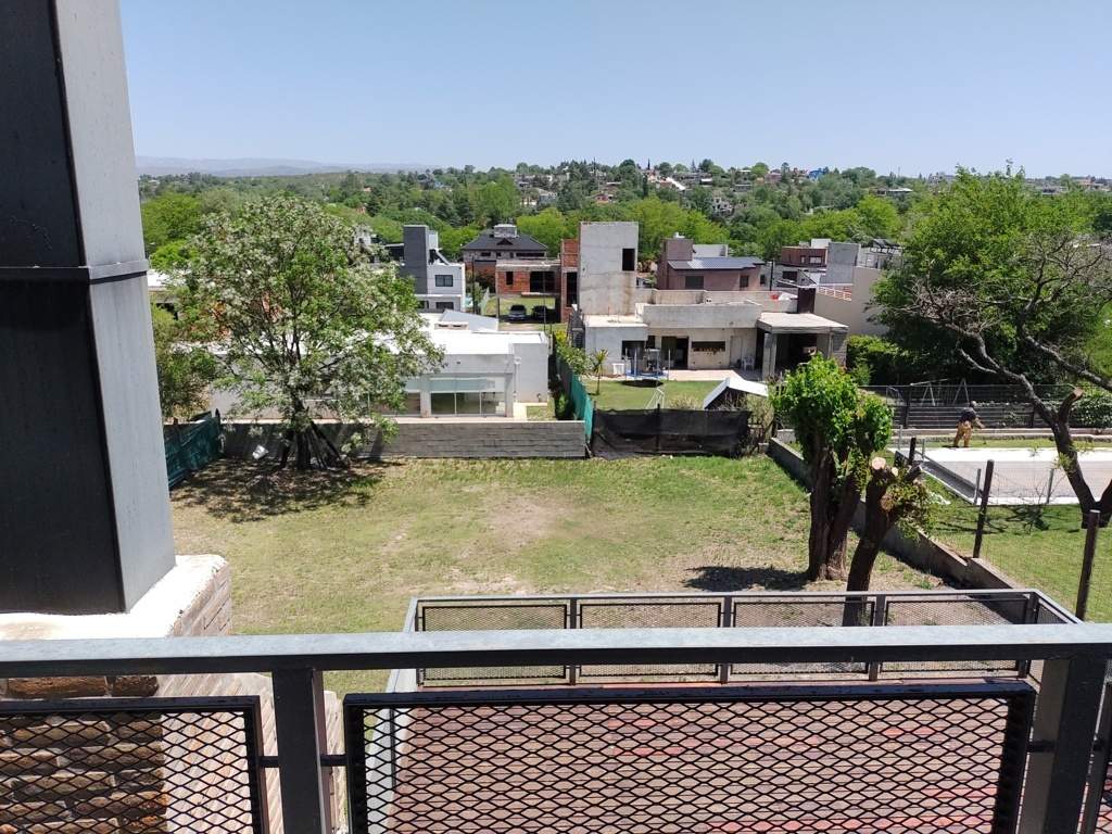 CASA EN CARLOS PAZ (DORADO 2) B PRIVADO