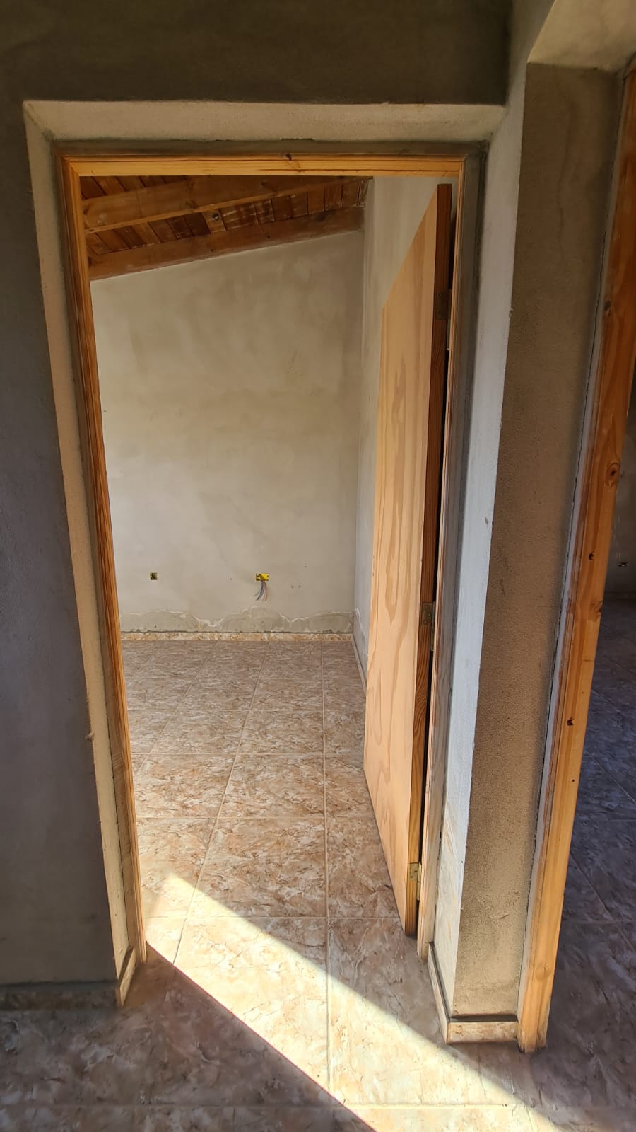 SE VENDE DUPLEX A TERMINAR EN COSQUIN