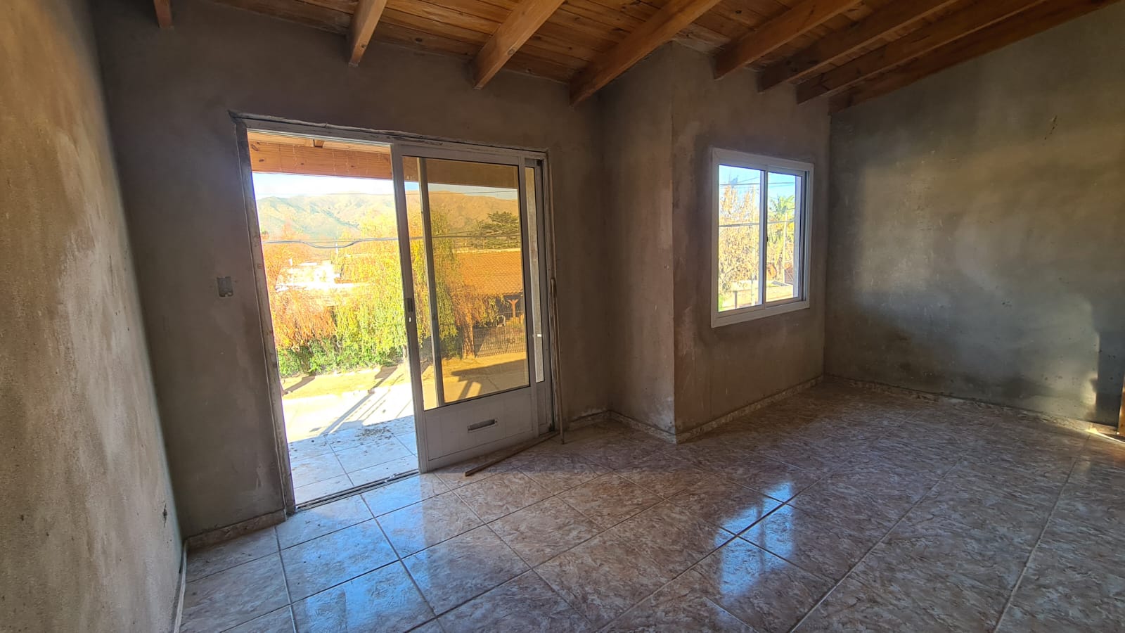 SE VENDE DUPLEX A TERMINAR EN COSQUIN