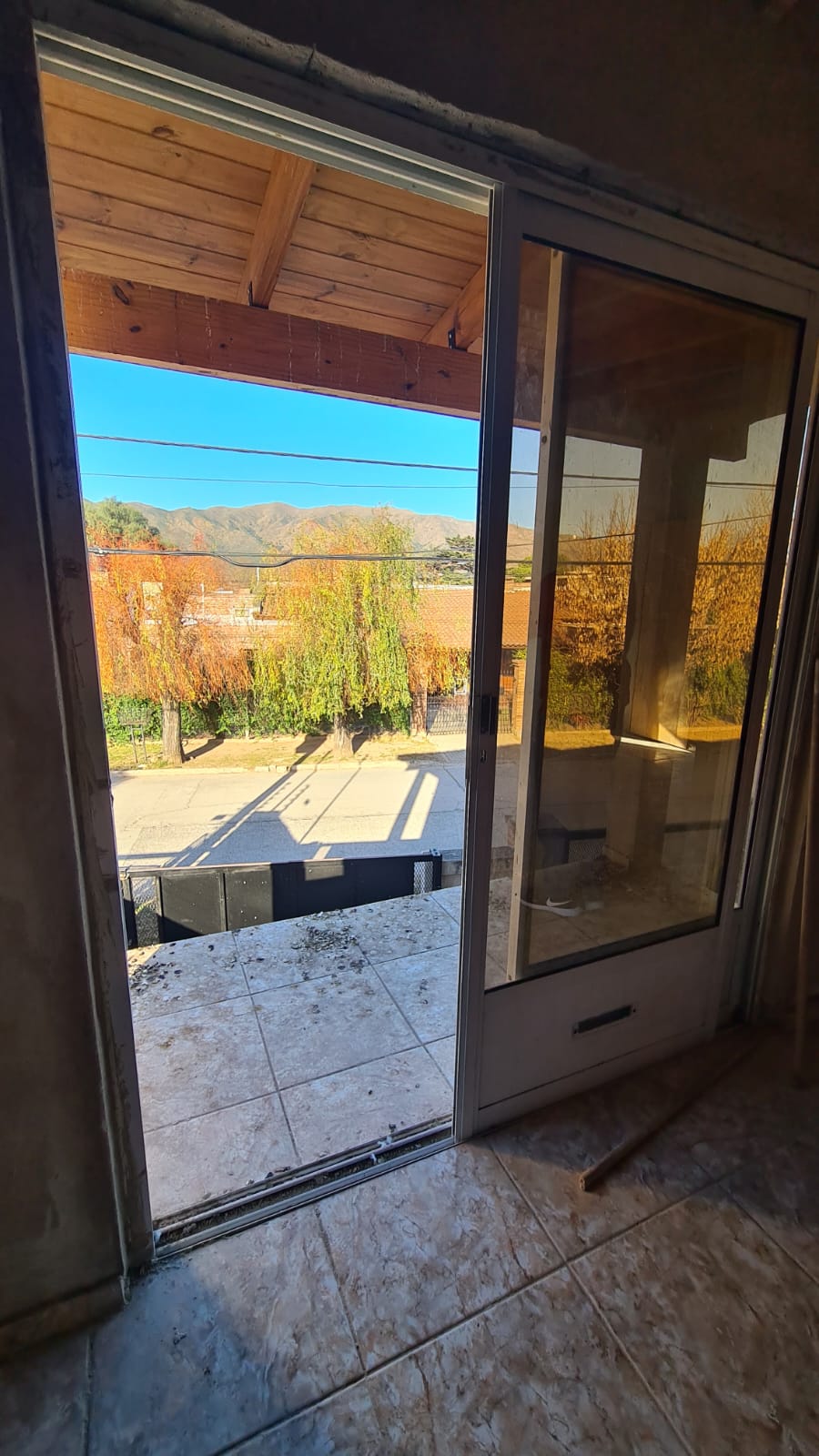 SE VENDE DUPLEX A TERMINAR EN COSQUIN