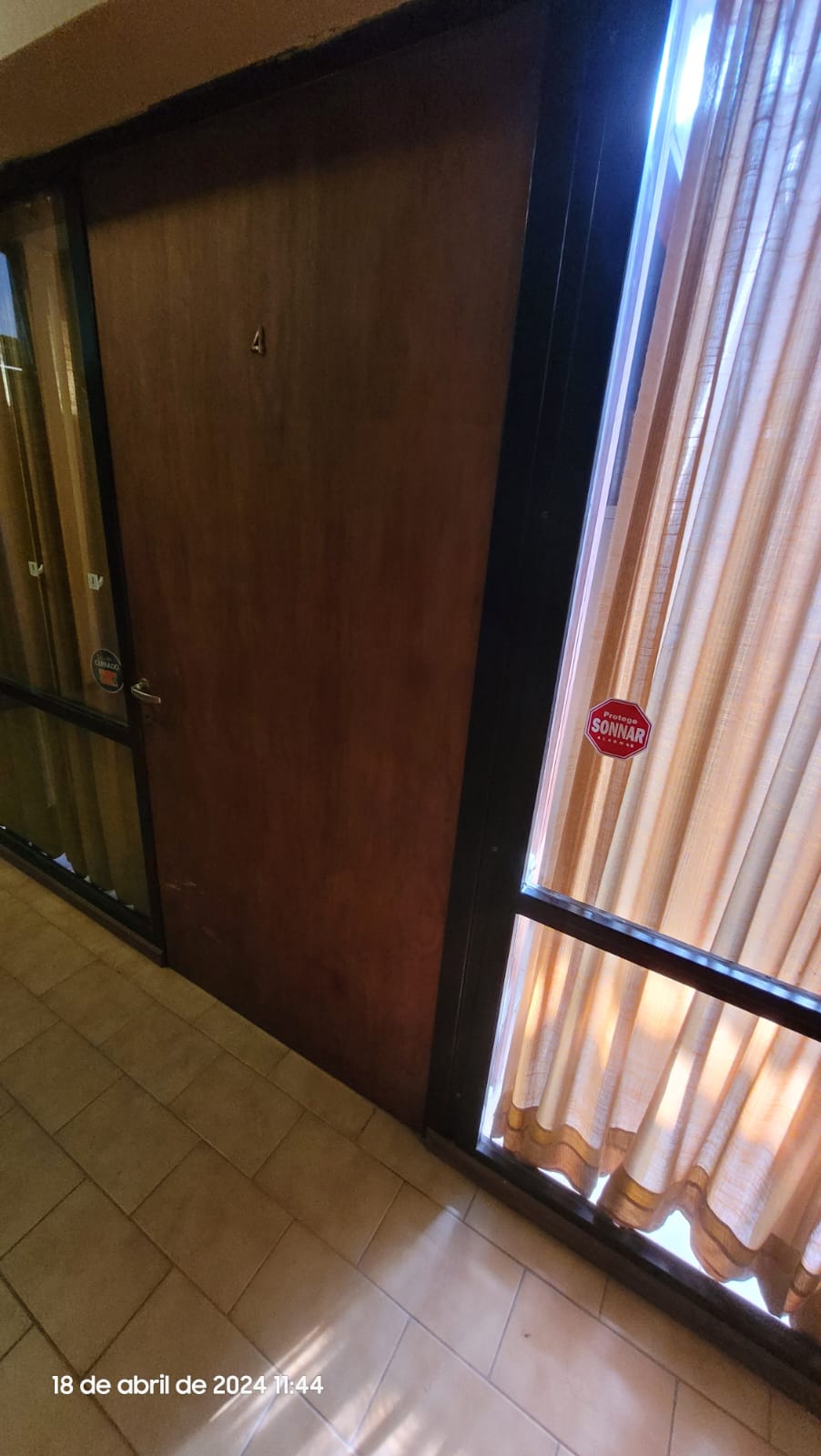 SE VENDE LOCAL CON DOS OFICINAS EN COSQUIN